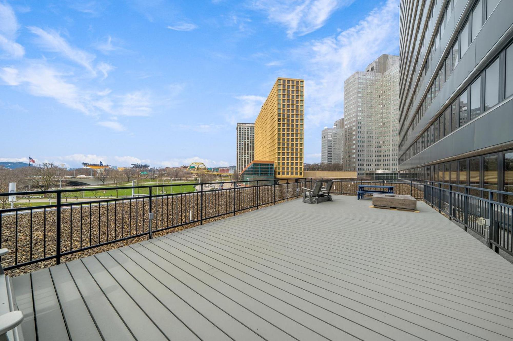 Luxe City Views Prime Location 24-7 Parking Gym Lounge พิตต์สเบิร์ก ภายนอก รูปภาพ