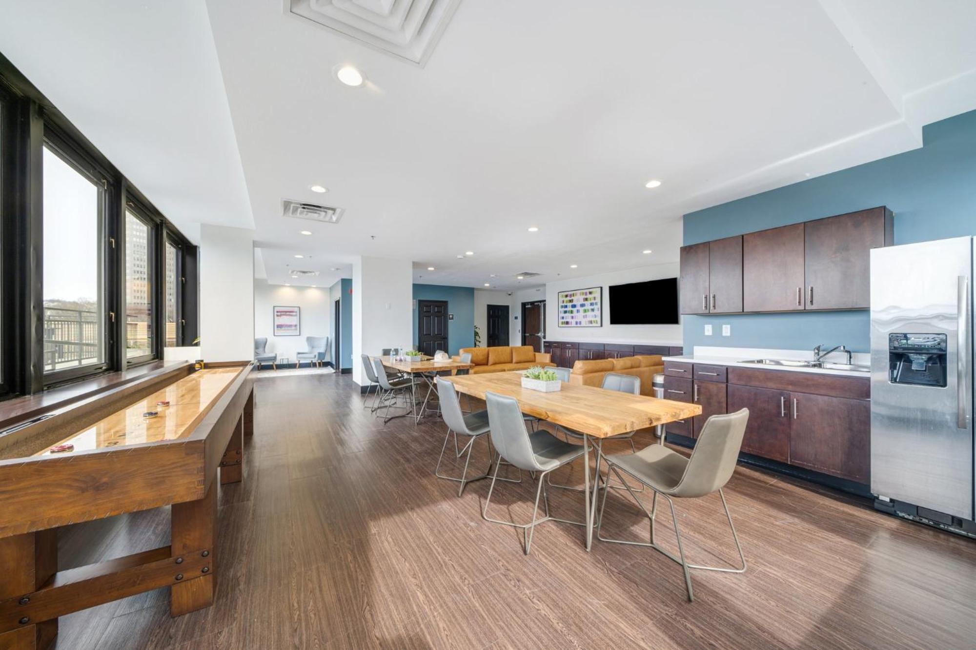 Luxe City Views Prime Location 24-7 Parking Gym Lounge พิตต์สเบิร์ก ภายนอก รูปภาพ